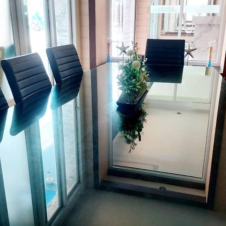 Saisawan Beach Luxury Hotel Nacsomtien Kültér fotó