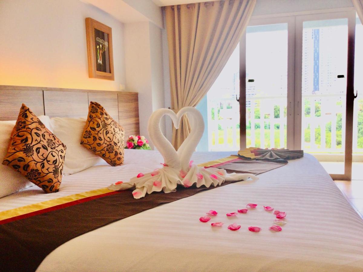 Saisawan Beach Luxury Hotel Nacsomtien Kültér fotó