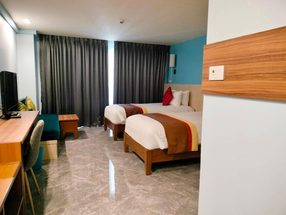 Saisawan Beach Luxury Hotel Nacsomtien Kültér fotó