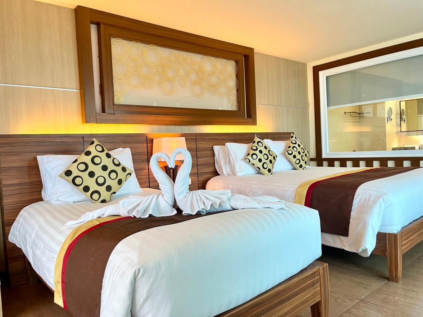 Saisawan Beach Luxury Hotel Nacsomtien Kültér fotó